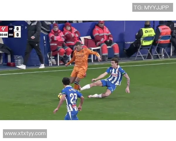 西甲精彩对决波尔图大胜里昂神扑瞬间引发全场狂欢战术解析 西甲精彩对决波尔图大胜里昂神扑瞬间引发全场狂欢战术解析