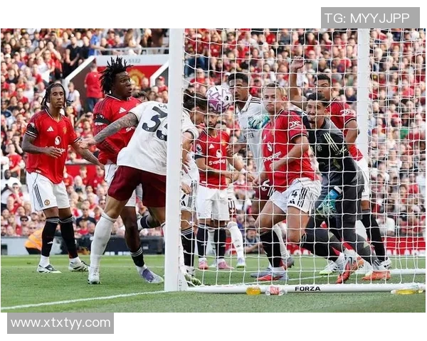 英超激战波尔图与曼联战成平局意外结果引发全场热议