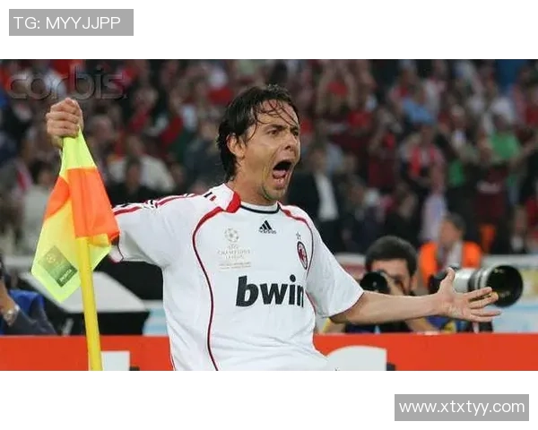 AC米兰6-2大胜利物浦争议判罚引发全场热议与欢呼