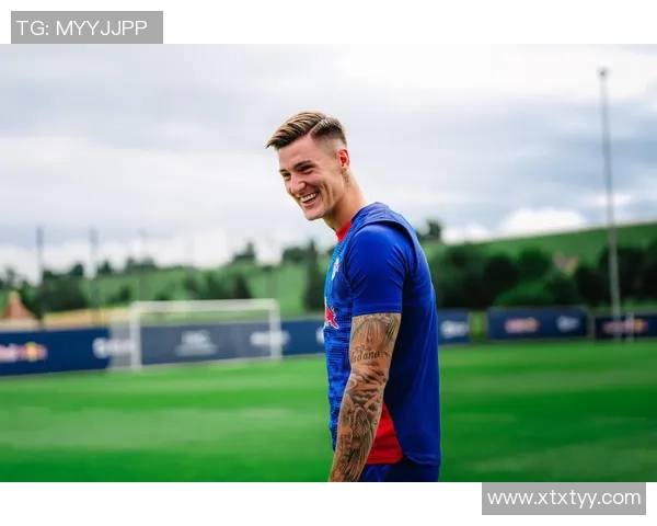 曼联友谊赛狂胜莱比锡五球补时进球点燃全场激情