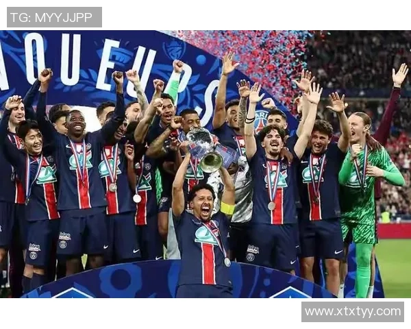 德甲精彩对决巴萨以3-0战胜那不勒斯全场欢呼声不断