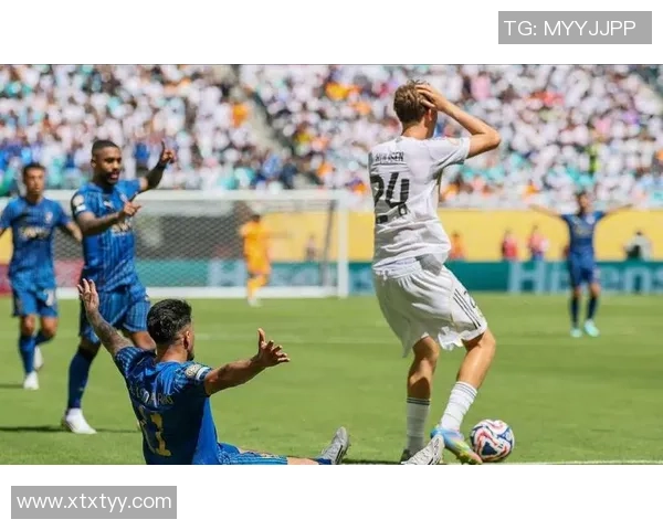 皇马与波尔图激战成平局帽子戏法引发转会热议 皇马与波尔图激战成平局帽子戏法引发转会热议