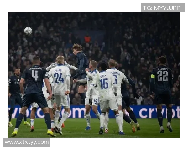 欧联杯精彩对决那不勒斯大胜切尔西红牌事件引发全场热议与十大进球回顾 欧联杯精彩对决那不勒斯大胜切尔西红牌事件引发全场热议与十大进球回顾